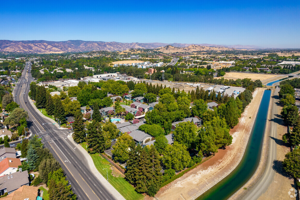 vacaville-ca-aerial-photo